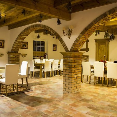 Usadba Bogach Hotel Кобрин Екстериор снимка
